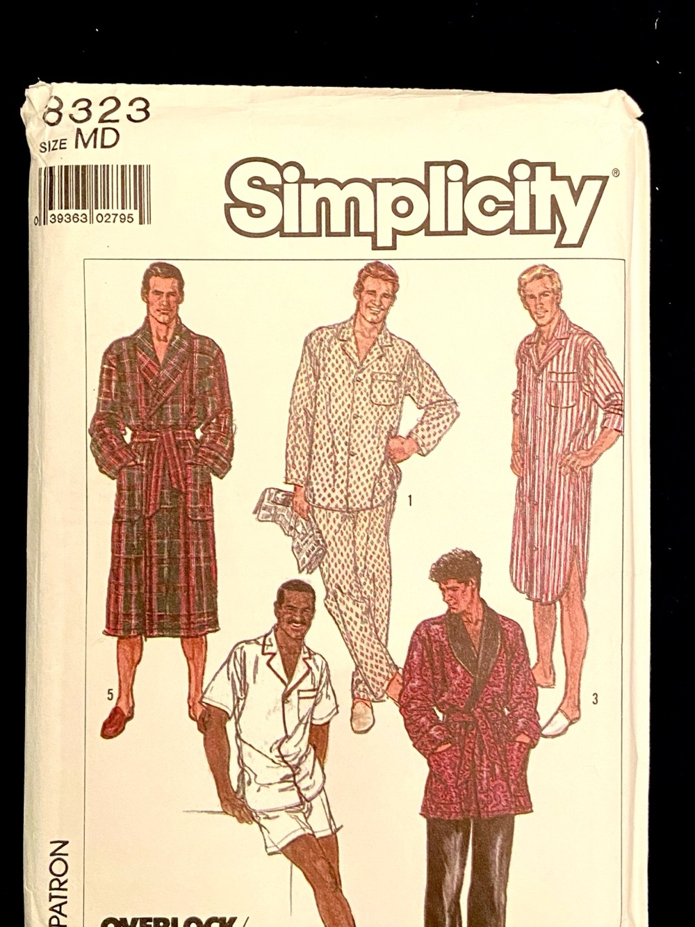 Simplicity pattern Men’s Pajamas, sleep shirt, robe, smoking jacket Med uncut